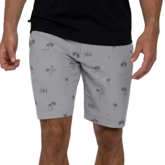 Travis Mathew Other - Travis Mathew Gray Golf Shorts Cocktails Palm Trees Parrots Shorts Mens 32